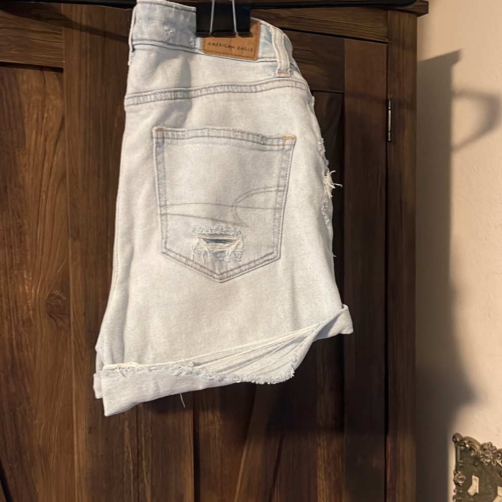 AE shorts - Picture 2 of 2